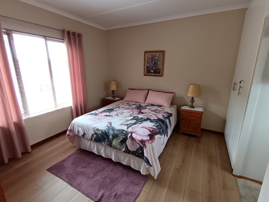 3 Bedroom Property for Sale in Jeffreys Bay Central Eastern Cape